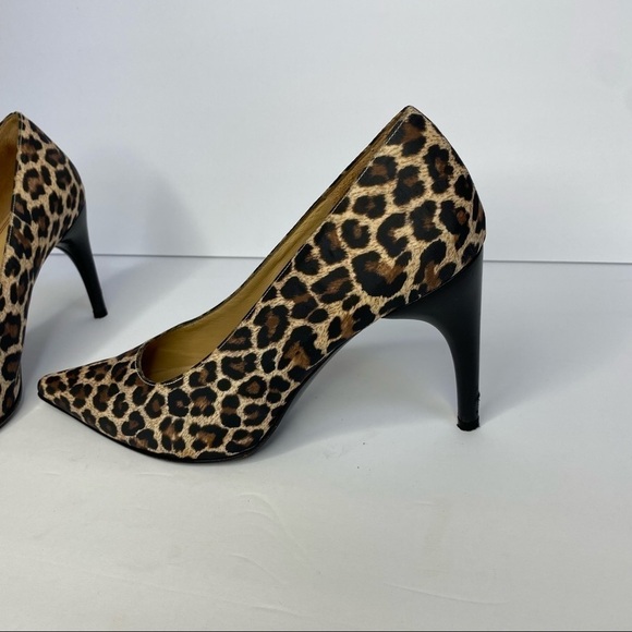 Charles Jourdan Cheetah Print Heels - Picture 3 of 7